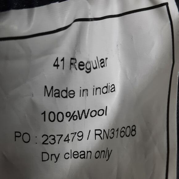 Jos A Bank Signature 41R Blazer Men Wool Gray Windowpane 2Btn Sport Coat Jacket - Picture 5 of 8